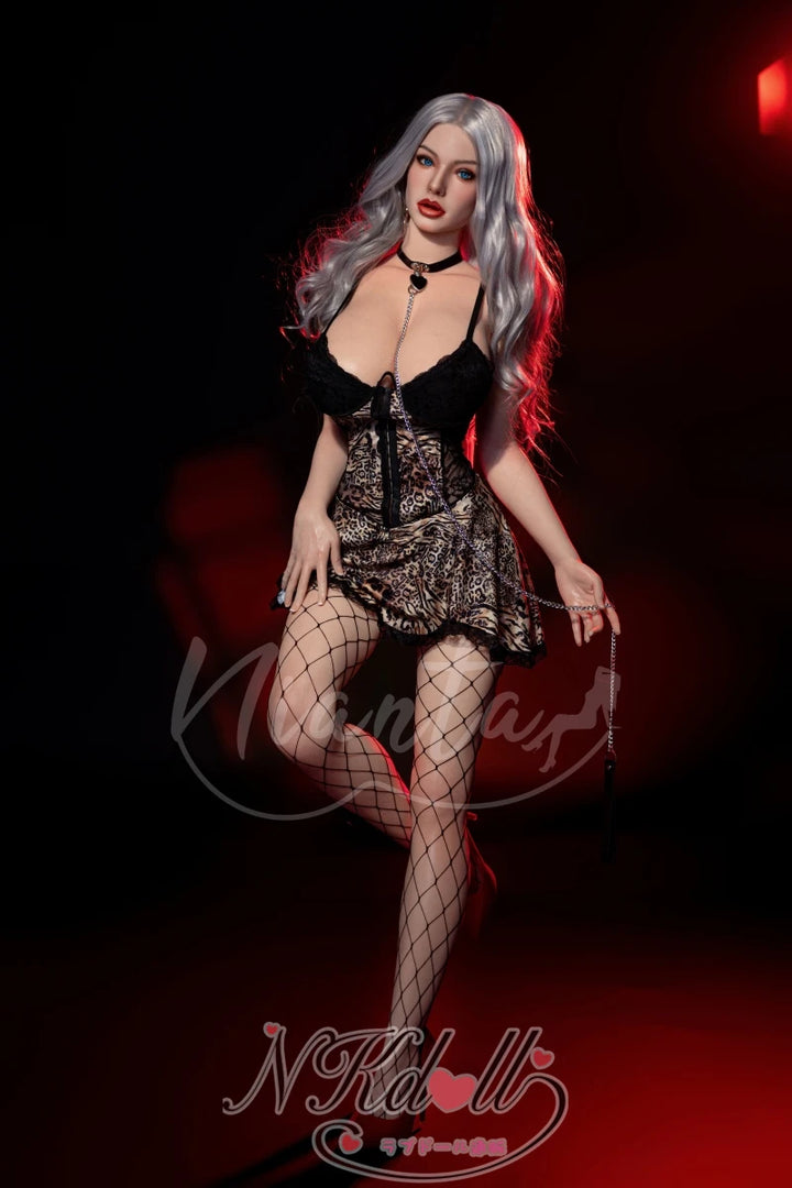 Nianta Silicone X Vivienne_8
