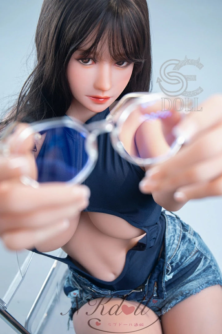 等身大の人形 SEDOLL Phoebe